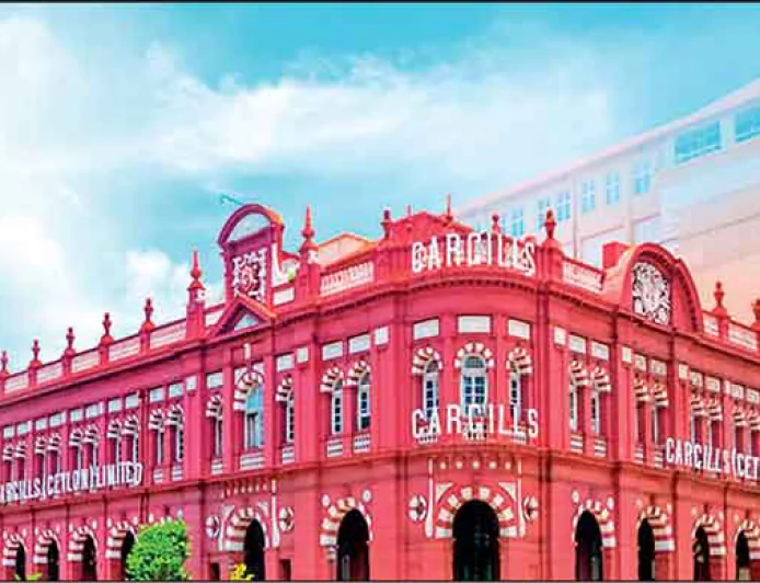 සුද්දන්ගේ සාප්පුවක් පුංචි මිනිසුන්ගේ නගරයක් බවට පරිවර්තනය කළ විප්ලවීය මිනිසෙකුගේ කතාව...