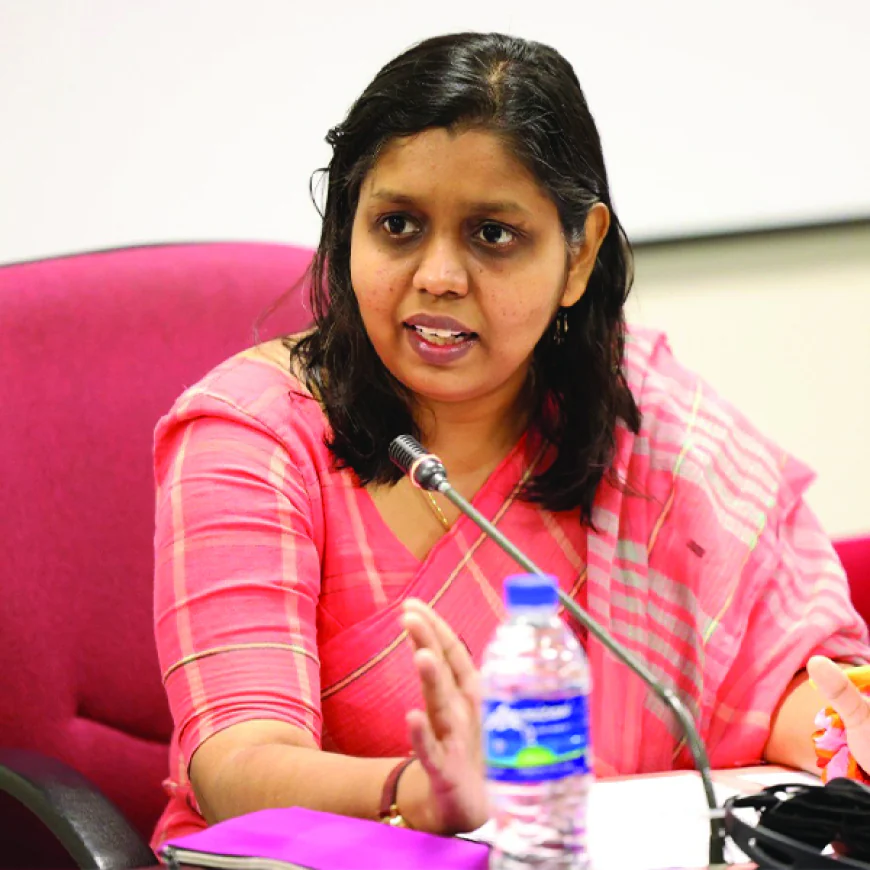 ලක්මාලිටත් නඩු පිට නඩු...